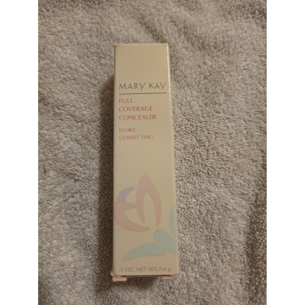 Mary Kay Concealer NOS 1532 Full Coverage Concealer, Ivory Correcting Discontin
